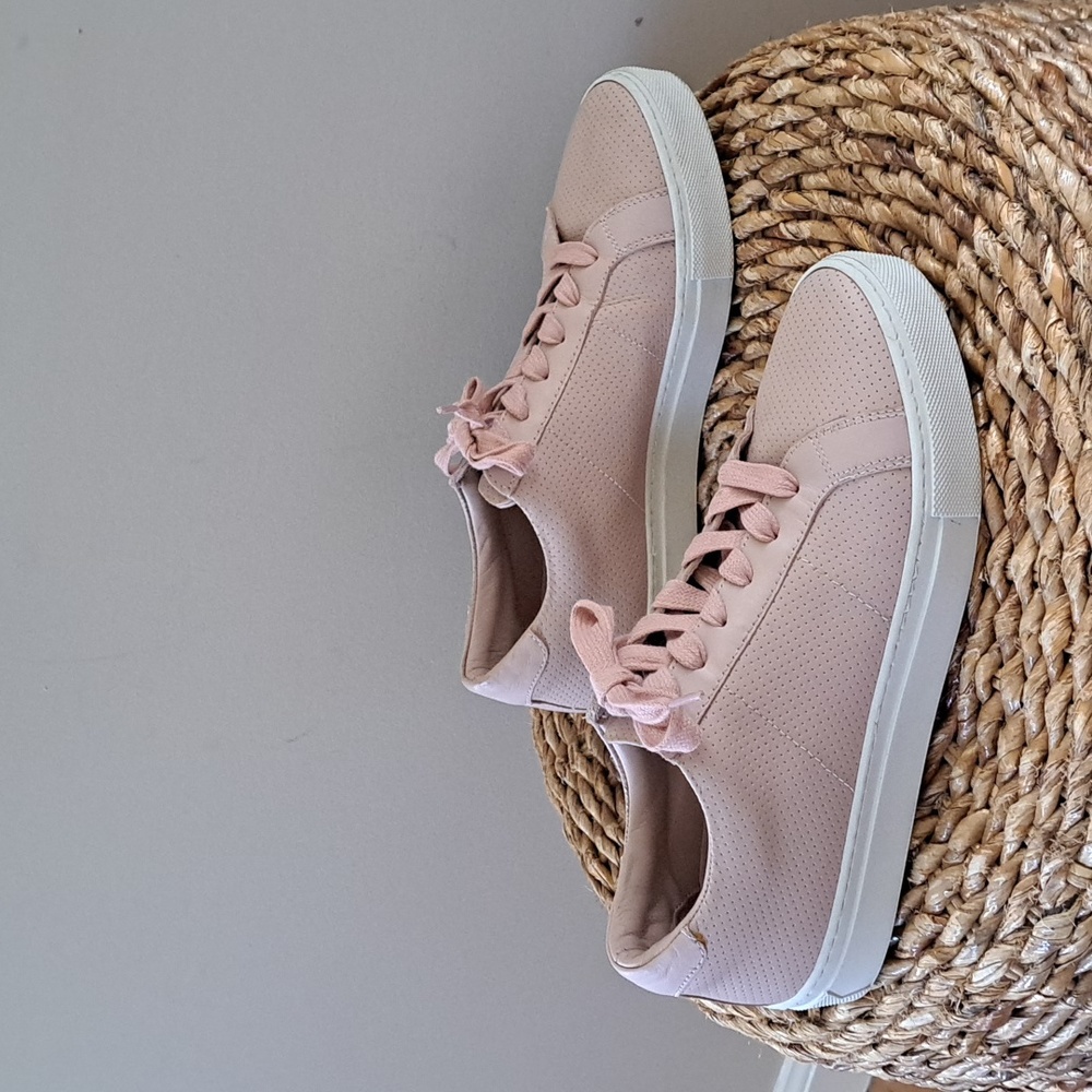 Greats Brooklyn Womens Italian Blush Pink Perforated Leather Casual Sneakers S-9